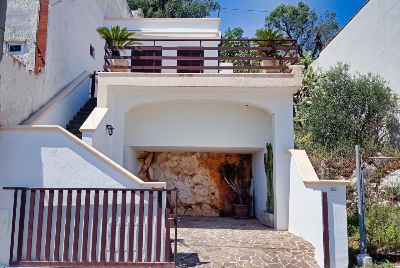 Marina Di Andrano - Alisso, Casa Vista Mare Con Parcheggio Privato E Wifi Vila Exterior foto